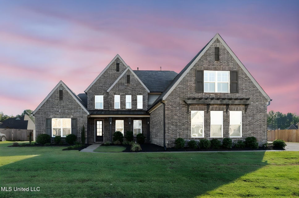 5 Bedroom Home for Sale in the Lewisburg School District | 7198 Harrier Drive, Olive Branch, MS